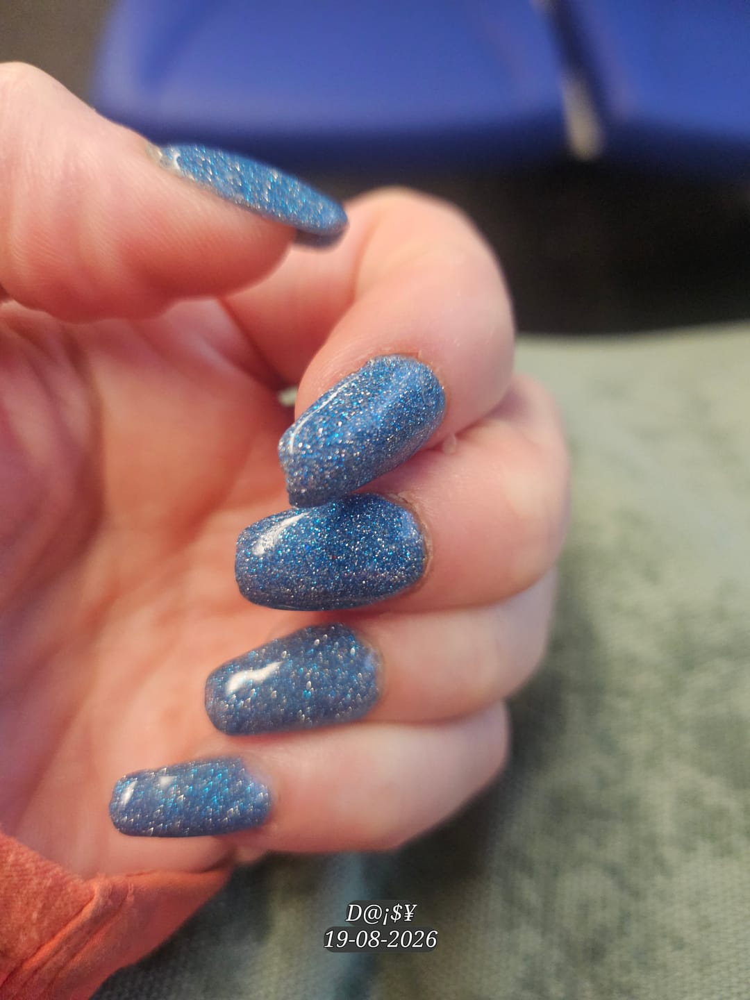 Customer photo review of Limited Edition 9 - Crystal Haze Dipping Powder