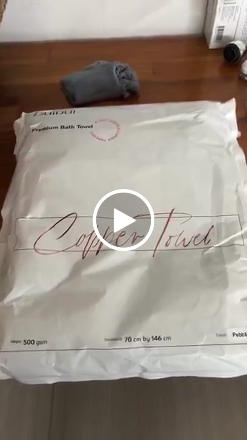 Customer video review of Premium Copper Bath Towel | Antibacterial
