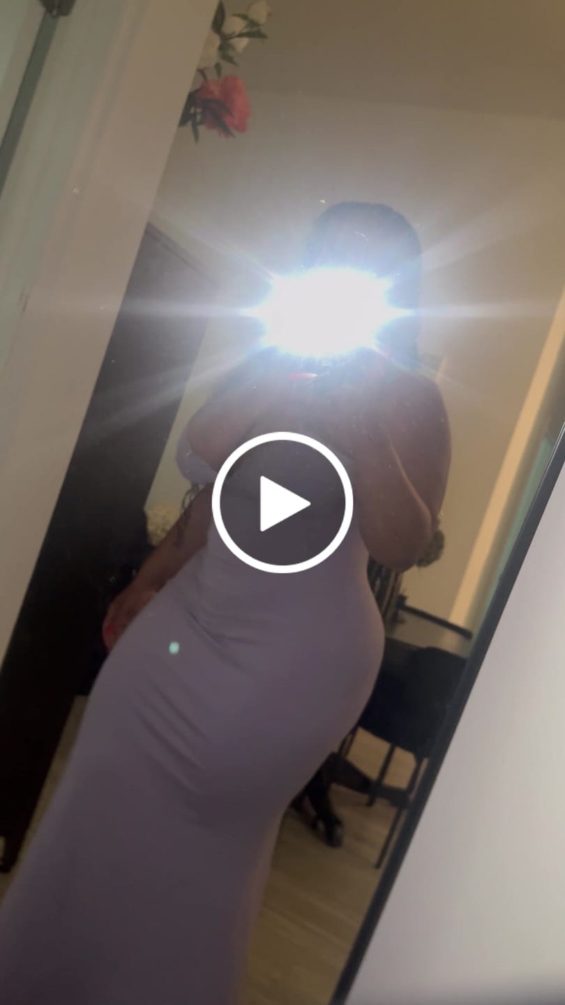 Customer video review of The Lace Gown