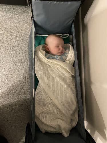 Customer photo review of Nomade™ - Sac à dos à langer avec lit bébé intégré