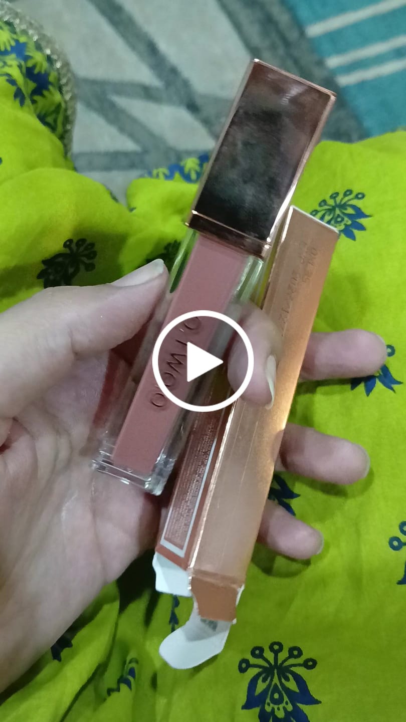 Customer video review of O.TWO.O HIGH ENERGY HEAVY MIST MATTE LIP GLAZE