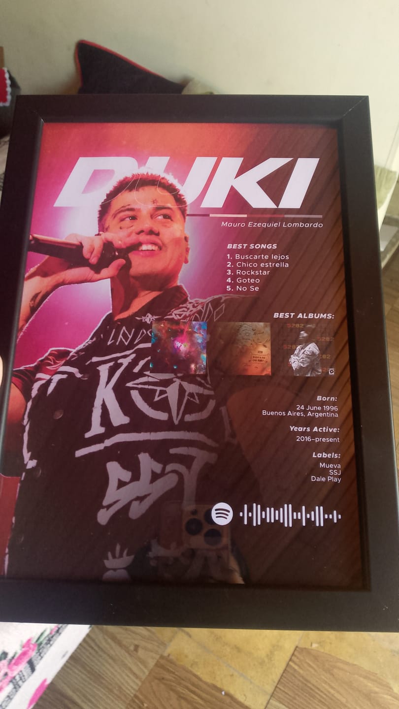 Customer photo review of Duki - Cuadro Artista #3