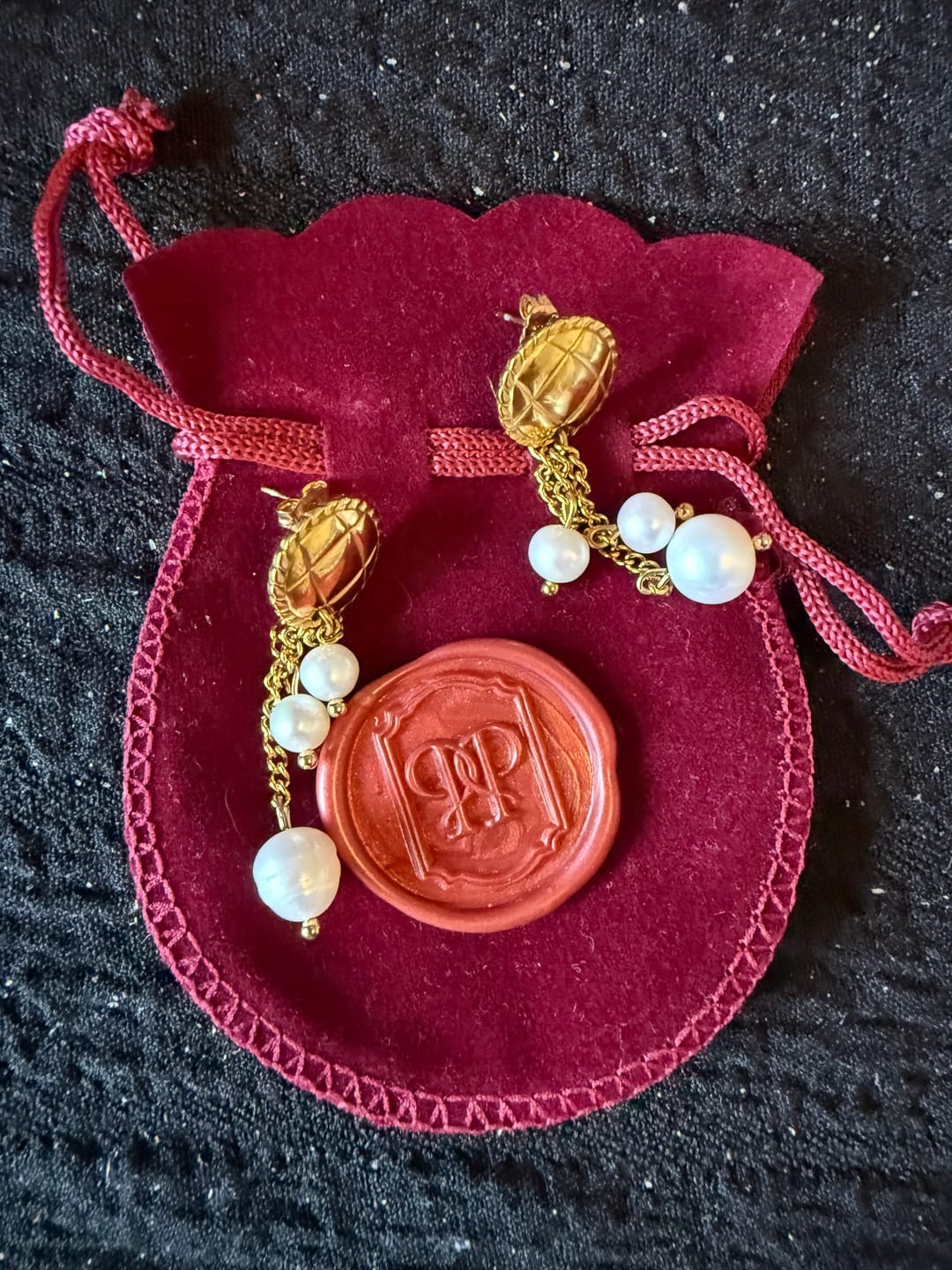 Customer photo review of 'Charlotte'
