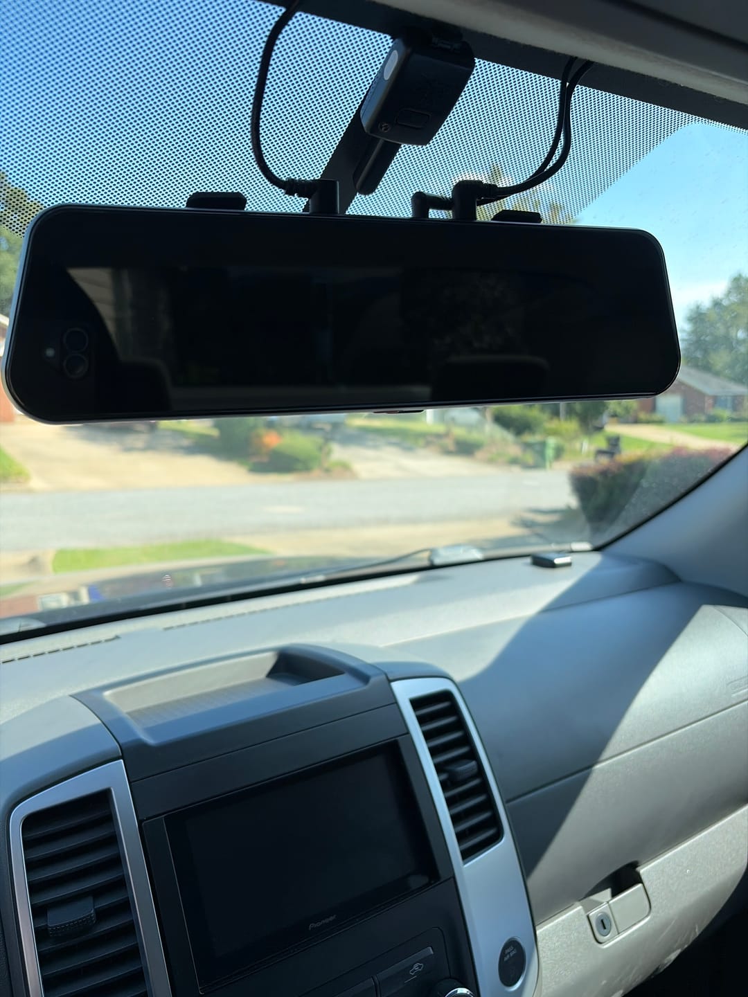 Customer photo review of WOLFBOX G900Pro 12MP WiFi Touch Screen Rear View Mirror Dash Cam Smart Mirror
