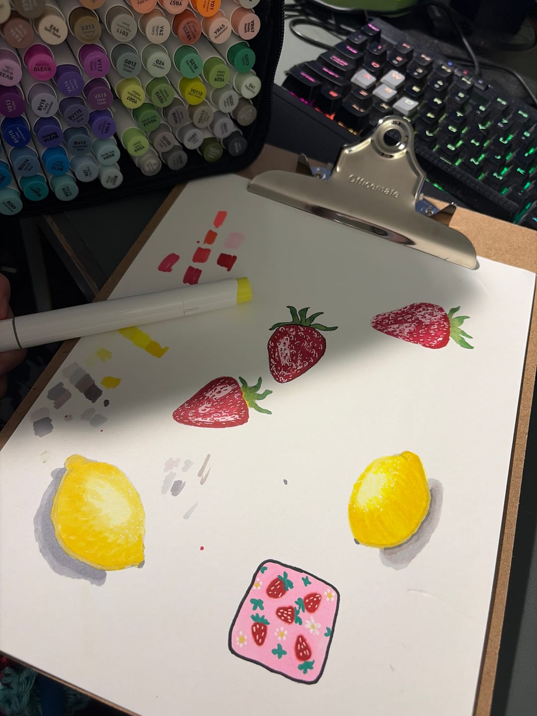 Customer photo review of Ohuhu Honolulu 104 Colors Dual Tips Alcohol Art Markers (New Color Codes)