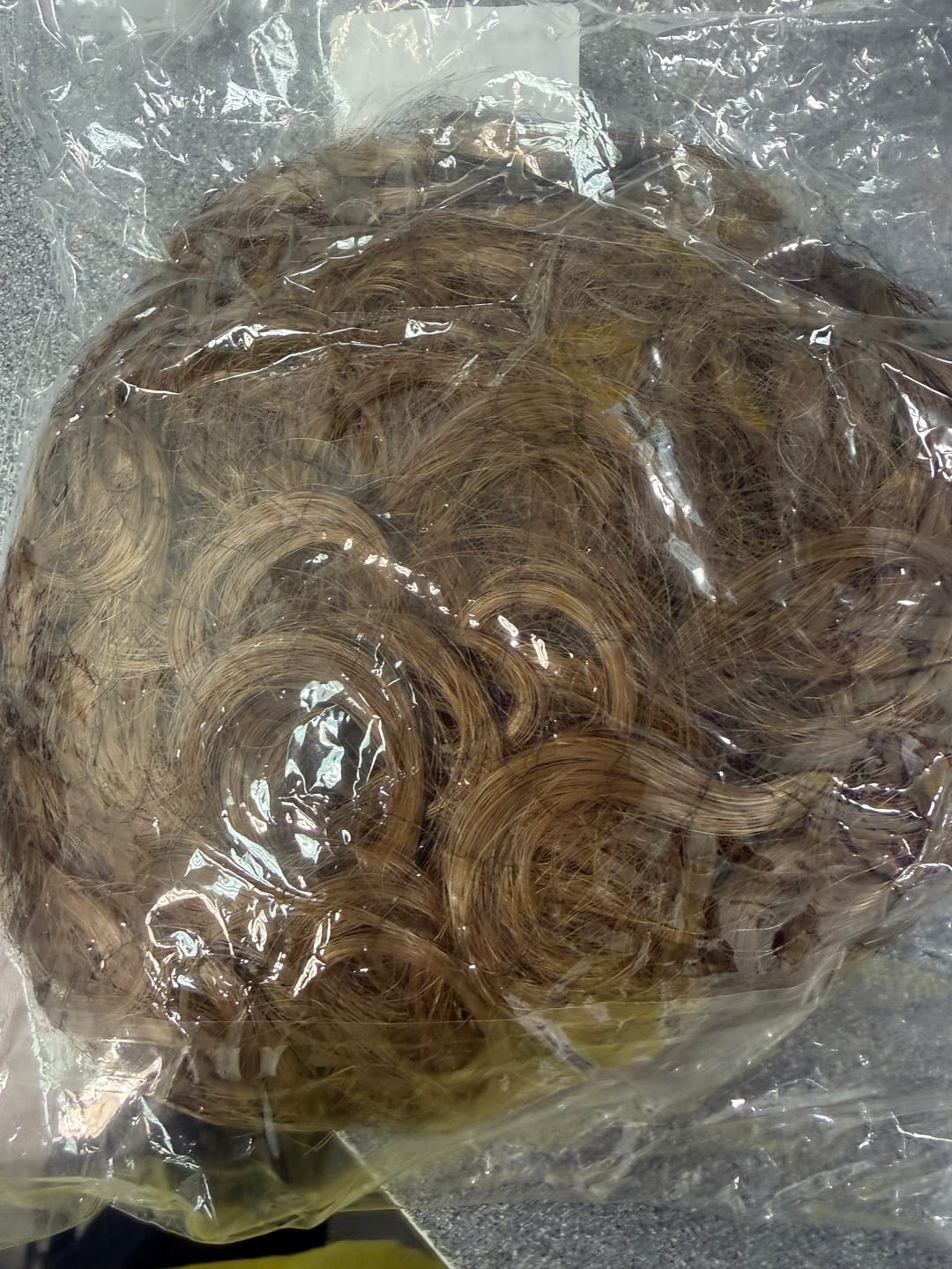 Customer photo review of Elastic Drawstring Loose Short Curly Bun