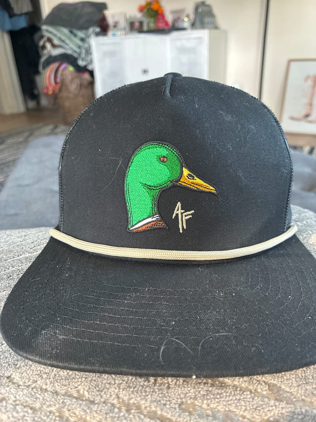 Customer photo review of The White Tail - Black Gold