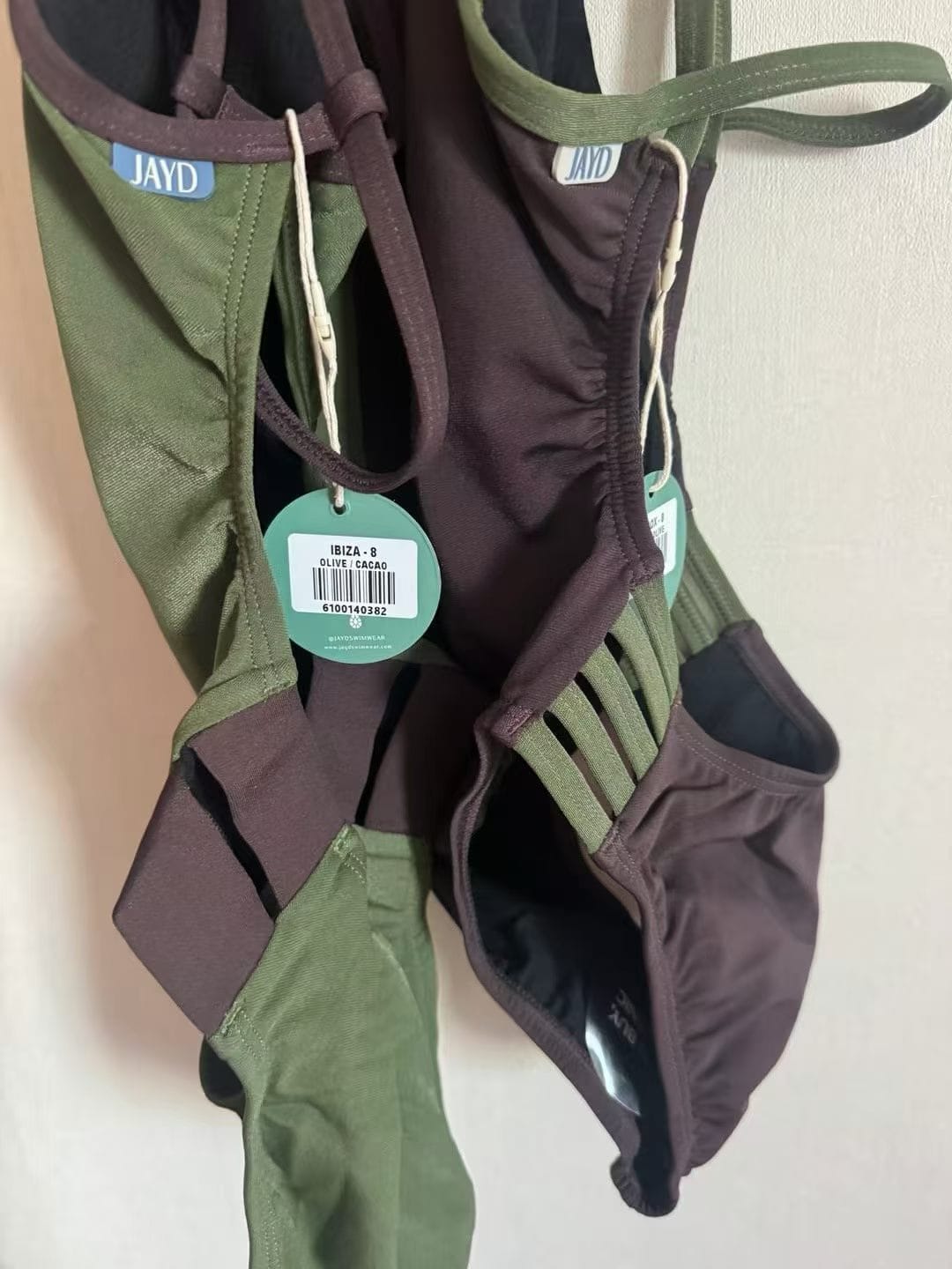 Customer photo review of LENNOX ONE PIECE - Cacao|Olive