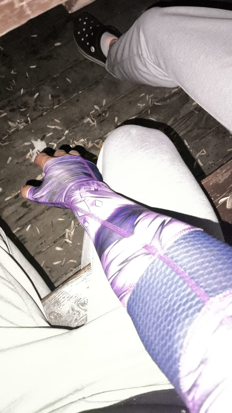 Customer photo review of Wraith Esports [BBL Edition] Arm Sleeve