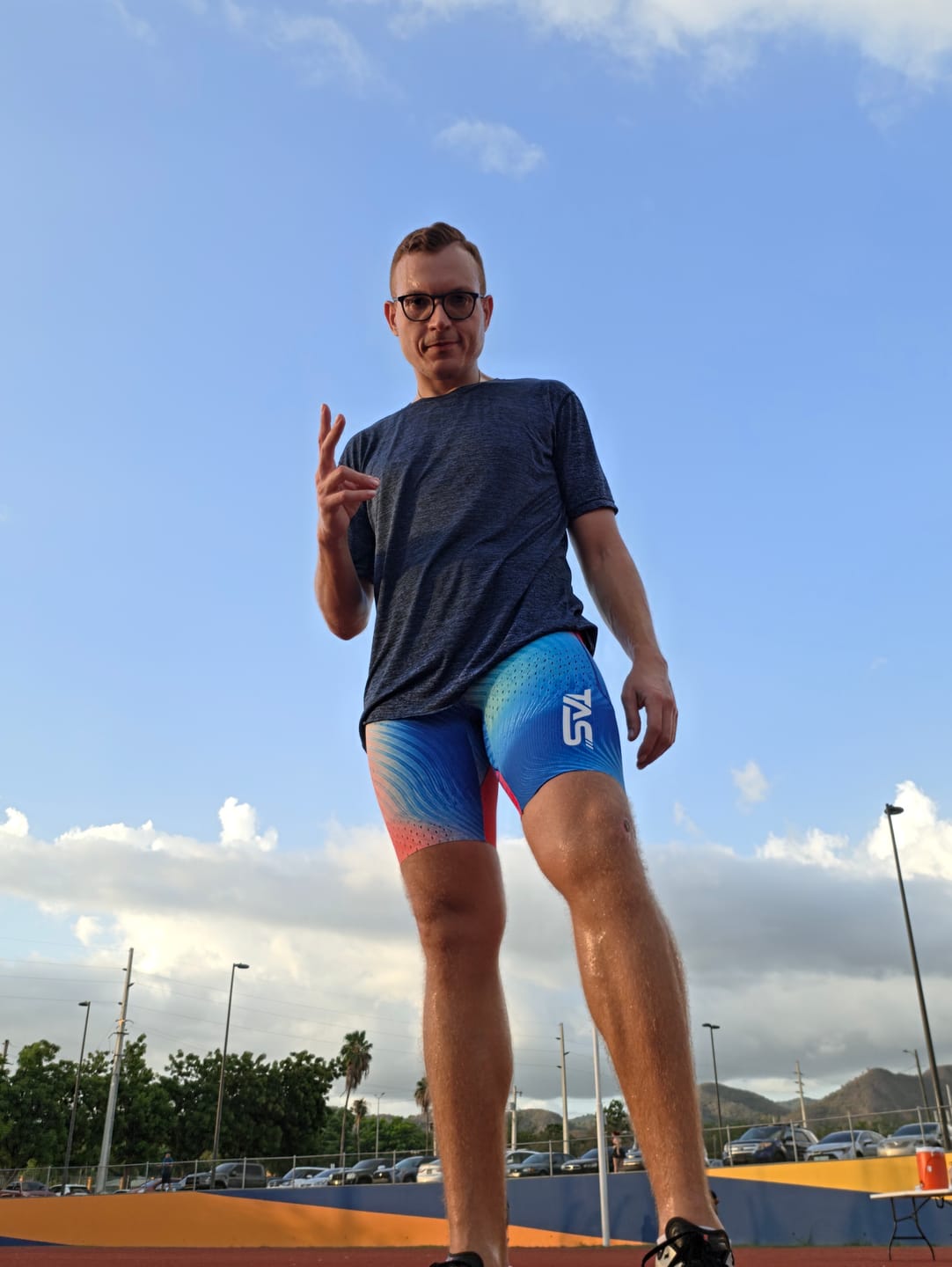 Customer photo review of Men’s Premium Running Pant