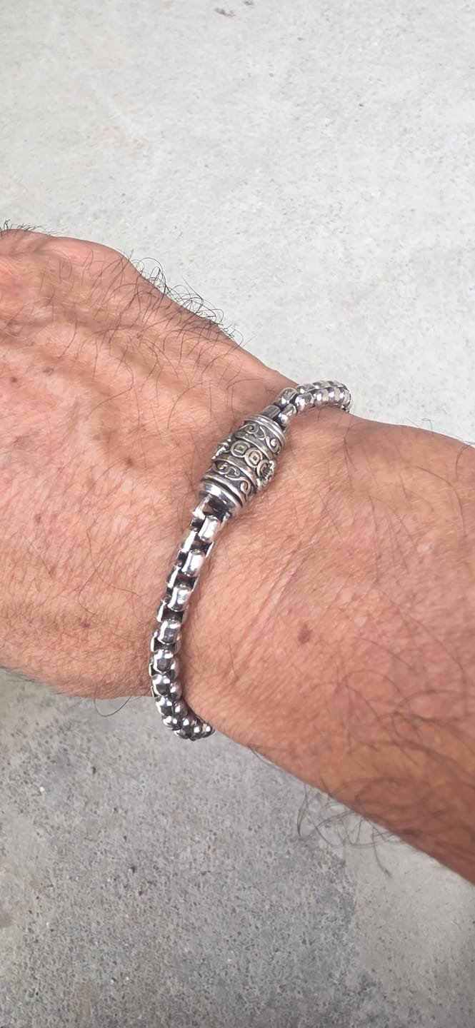 Customer photo review of The Golden Tide Bracelet