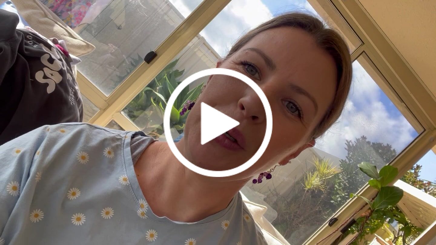 Customer video review of Classic Colouring & Doodle Mat (Single Mat Only)