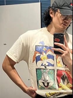 Customer photo review of 4291 - Looney Tunes Vintage Tees