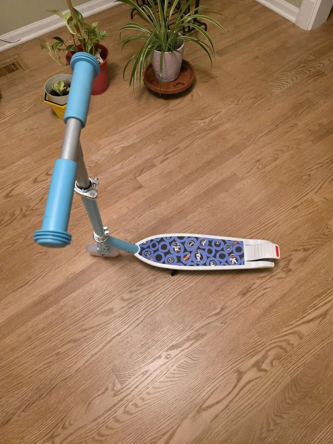 Customer photo review of Gyroor KS2 Elektro-Roller für Kinder von 6 bis 12 Jahren