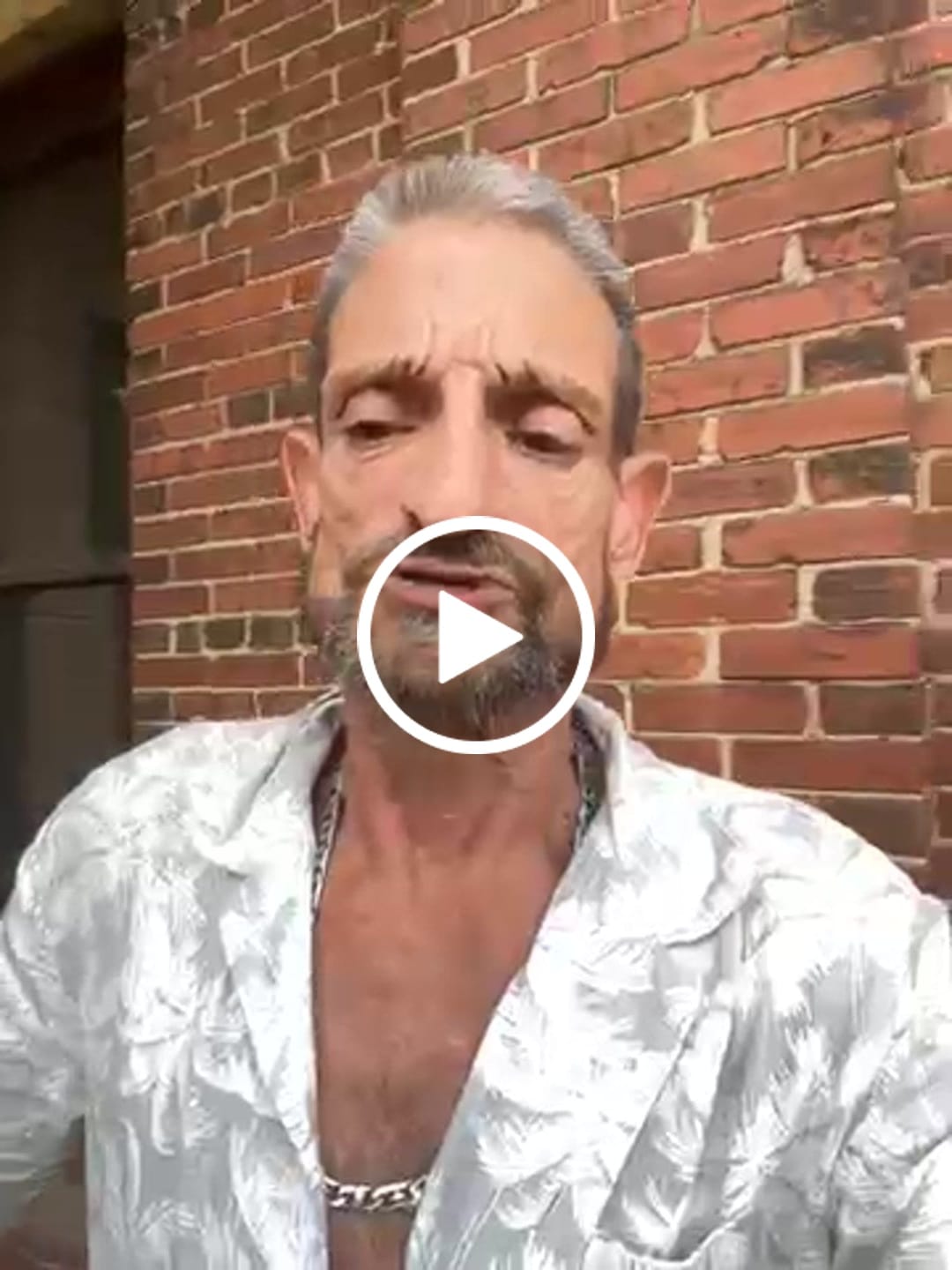 Customer video review of FurLife™ - 12 Months All Natural Flea and Tick Tags for Cats