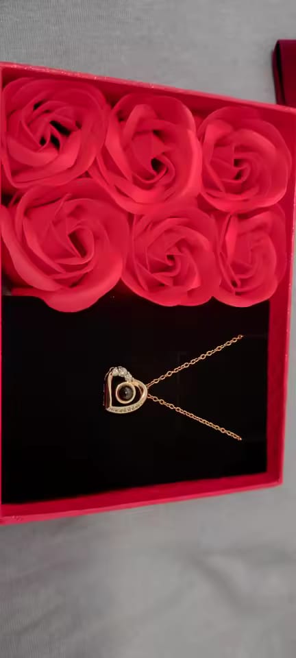 Customer photo review of To My Beautiful Wife - Believe in Yourself - Love Knot Necklace