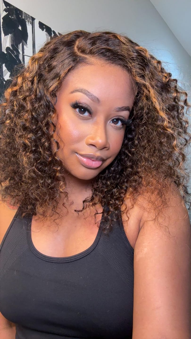 Customer photo review of AlwaysAmeera Same Wavymy TikTok Viral Pre-cut Lace Wear Go Casual Blonde Highlights Water Wave Minimalist 7x5 Lace Wigs Dome Cap Glueless with Natural Hairline Wig
