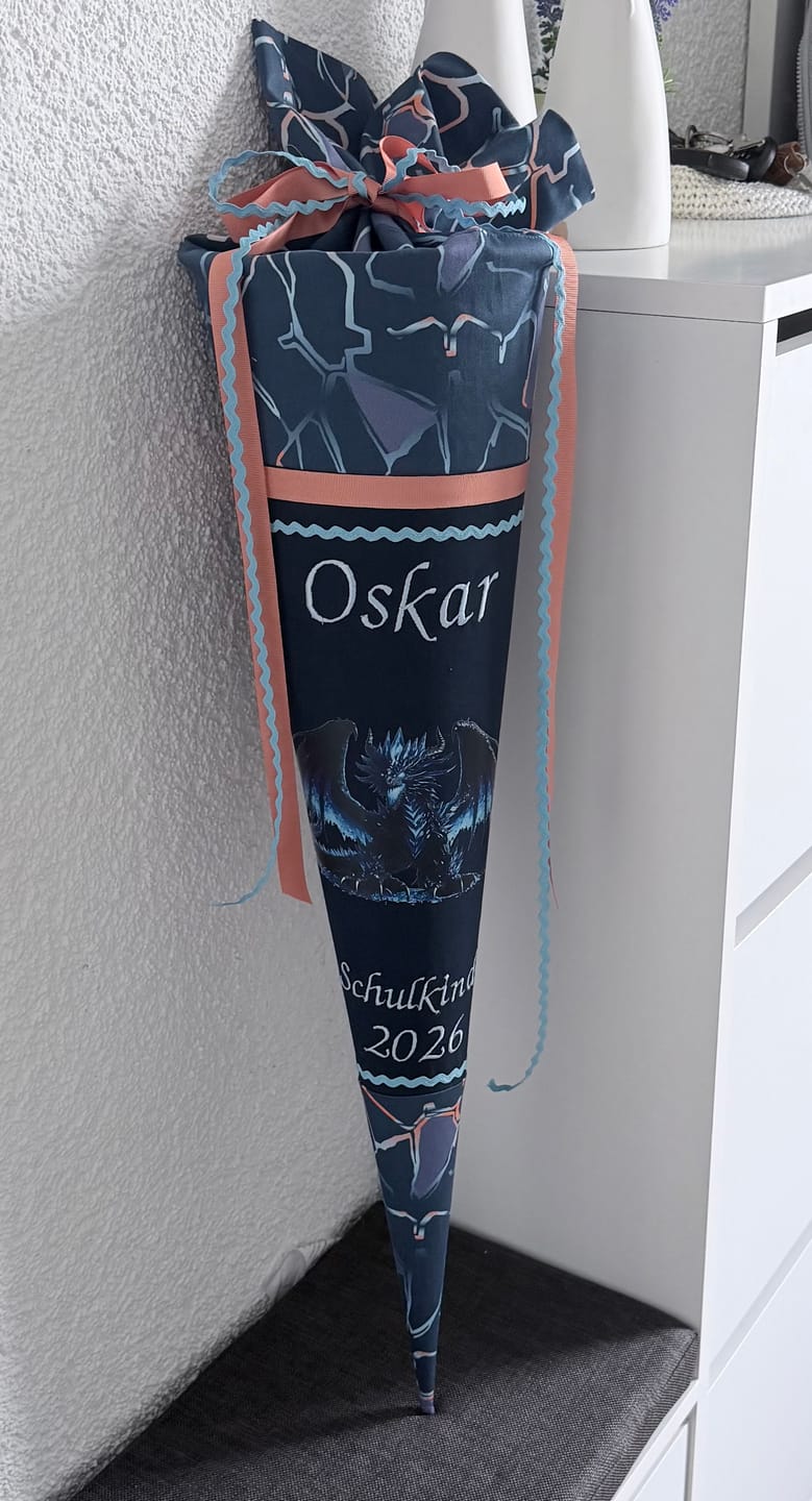 Customer photo review of Bügelbild Drache Nachtblau