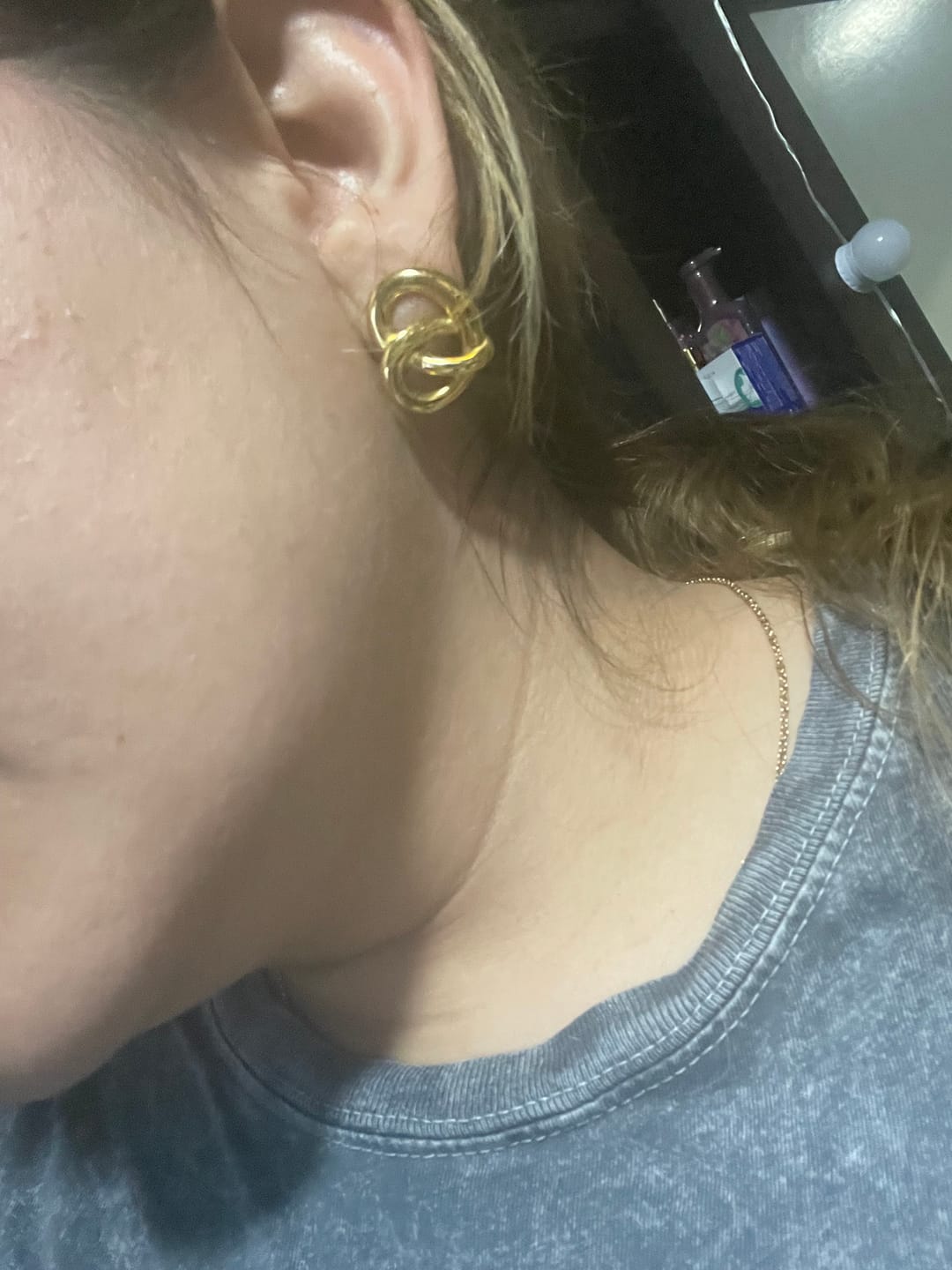 Customer photo review of Par Arete Pretzel Liso