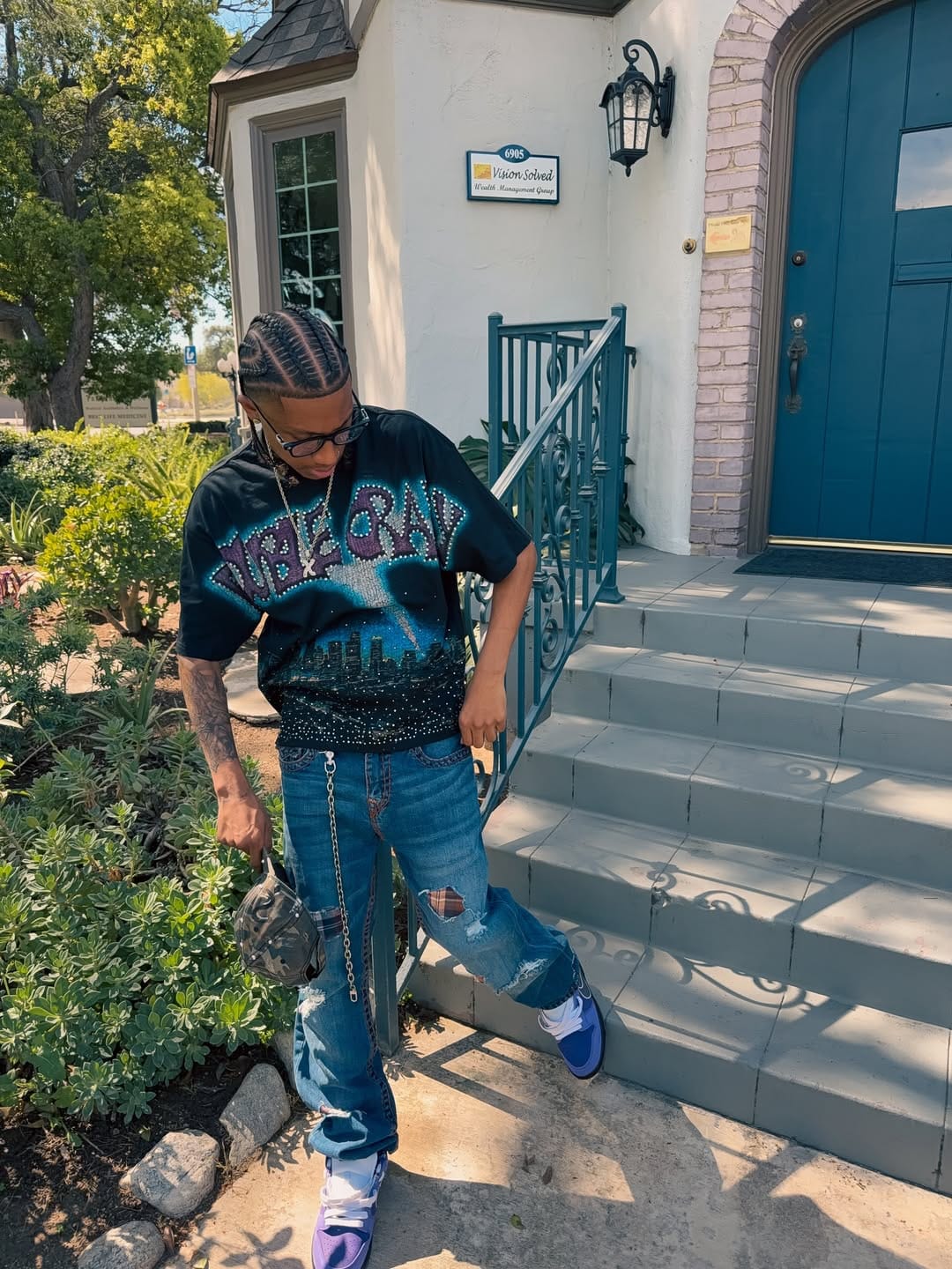Customer photo review of Boxy L.A. Skyline Iced Out Tee-435