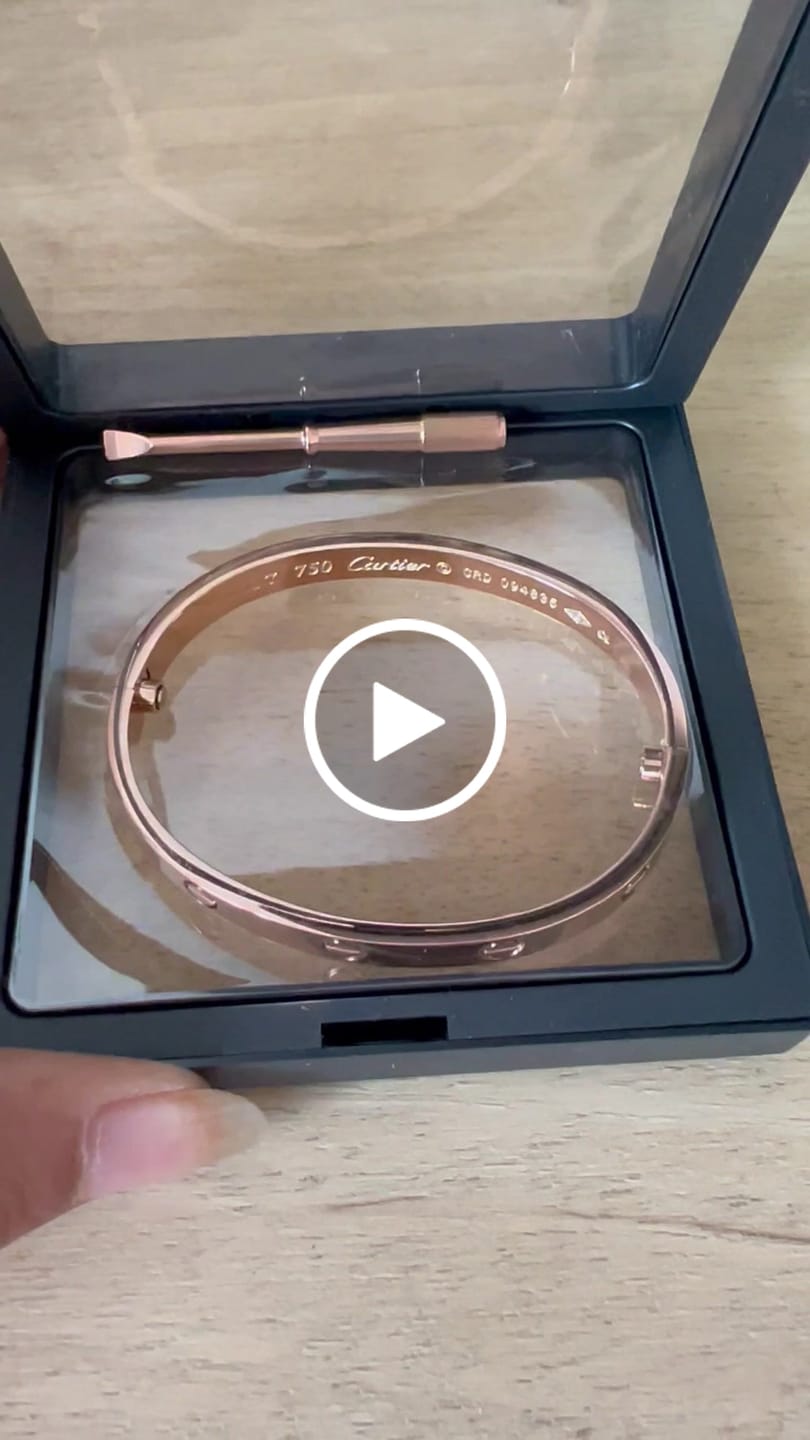 Customer video review of LOVE BRACELET 6.1MM