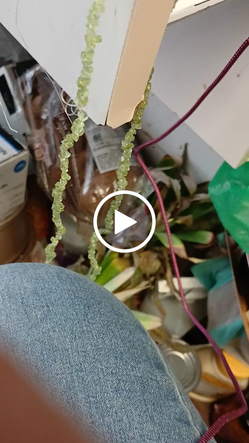 Customer video review of Peridot Natural Stone Chip Strand