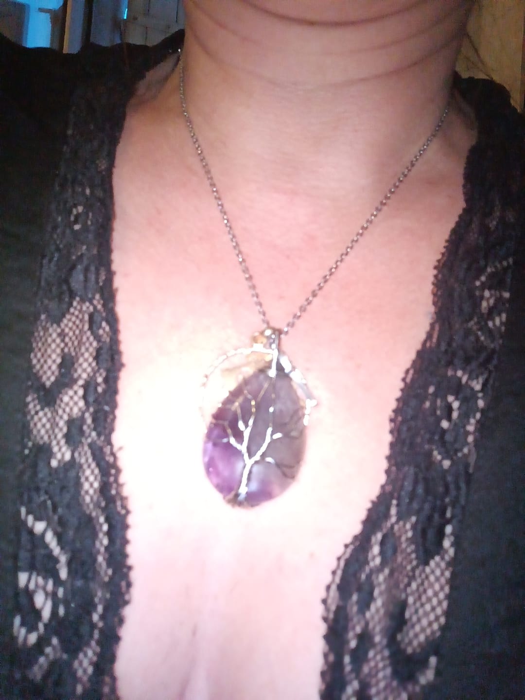Customer photo review of Pendentif Arbre de Vie en Pierre Naturelle