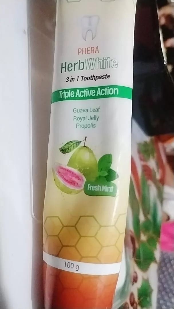 Customer photo review of PHERA Herbal Whitening Toothpaste 1 Tube (100g)