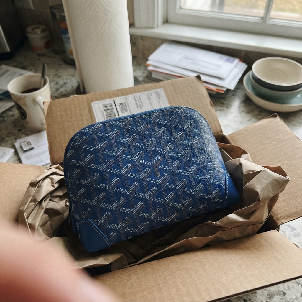 Customer photo review of Lustre Luxe Pouch