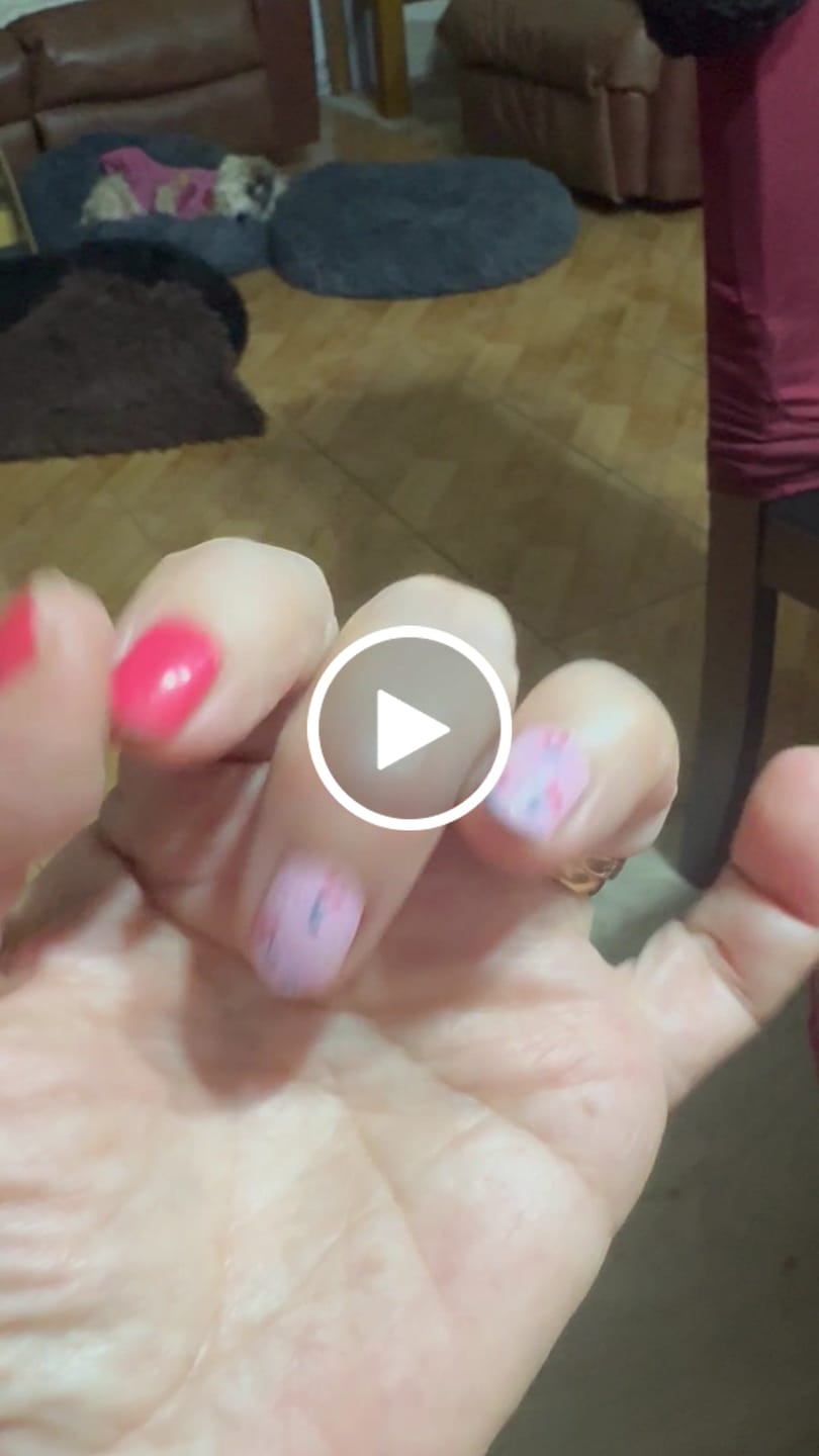 Customer video review of Red Cherry | Esmalte