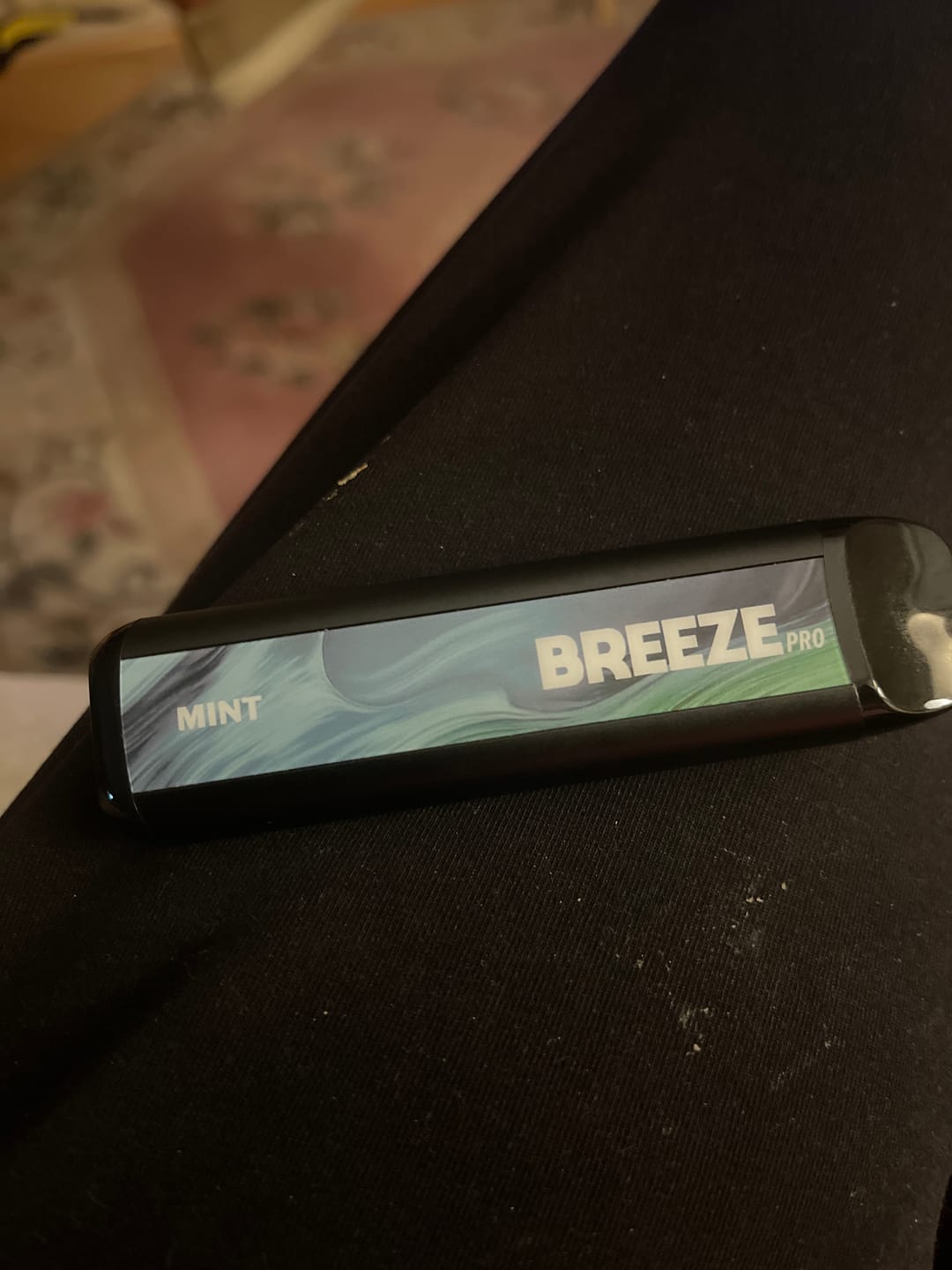Customer photo review of Breeze Pro Disposable Vape
