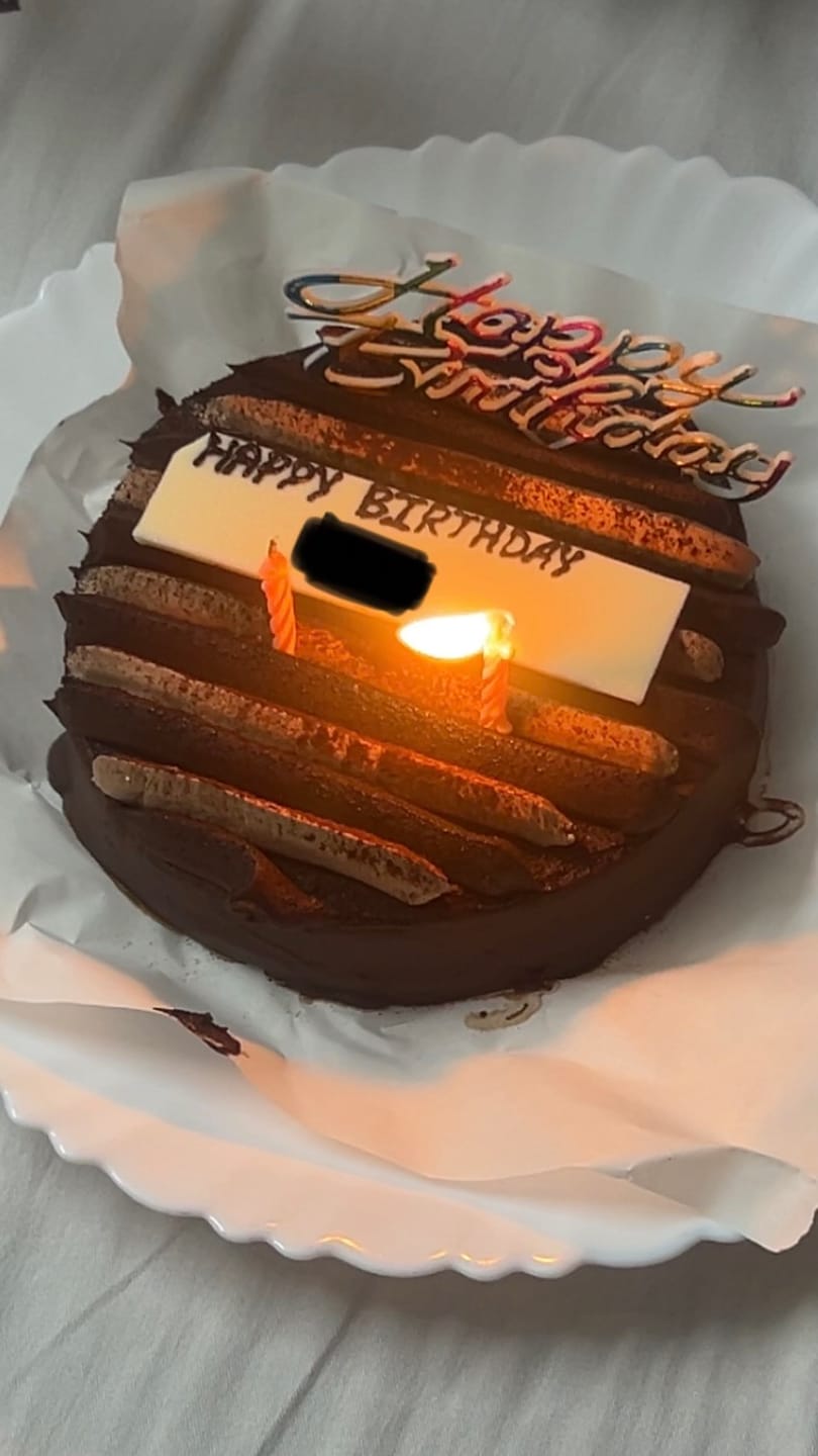 Customer photo review of Chocolate Truffle 300 Gms Cake