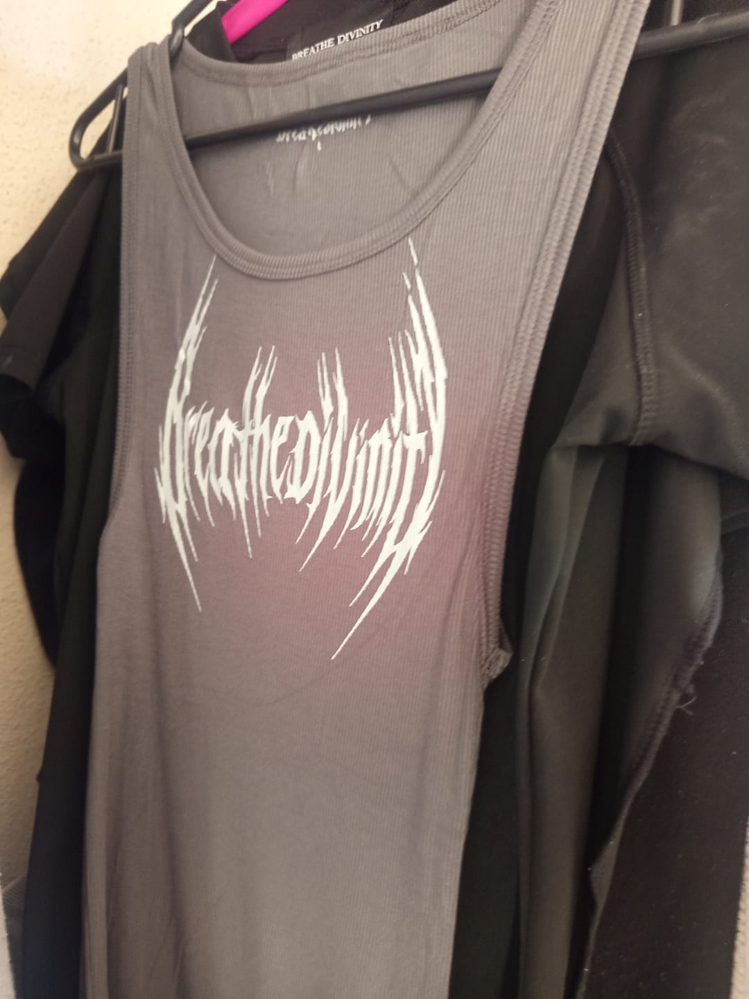 Customer photo review of MEN'S NOIR ADVANCED MAIDEN BEATER 2 PACK