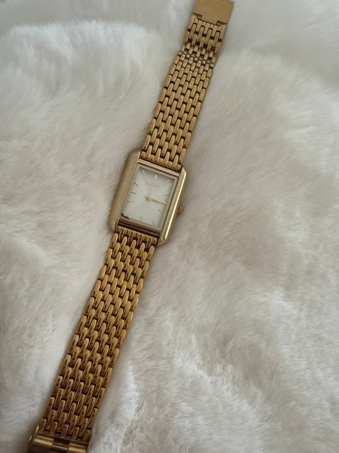 Customer photo review of Olivia Gold White