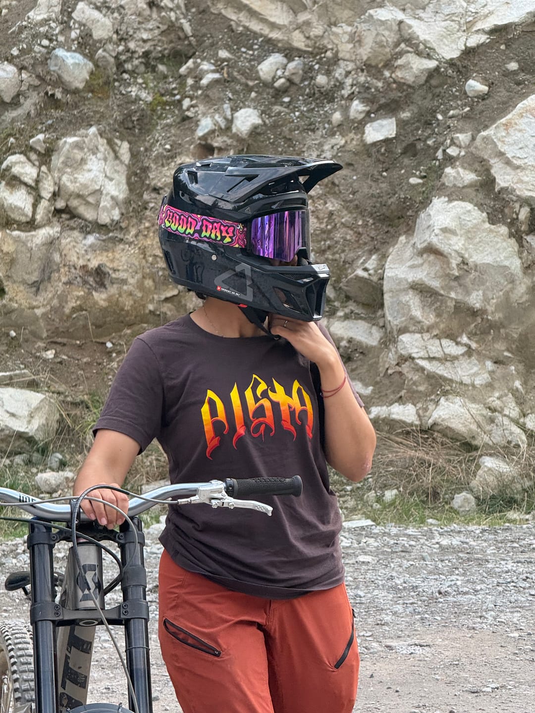 Customer photo review of The Valorie Moto/MTB Goggle - Photochromic Purple
