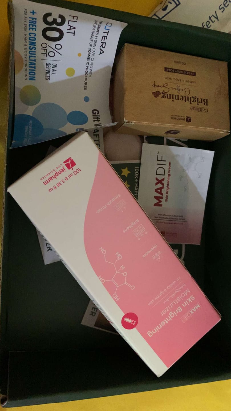 Customer photo review of Maxdif Brightening Moisturizer