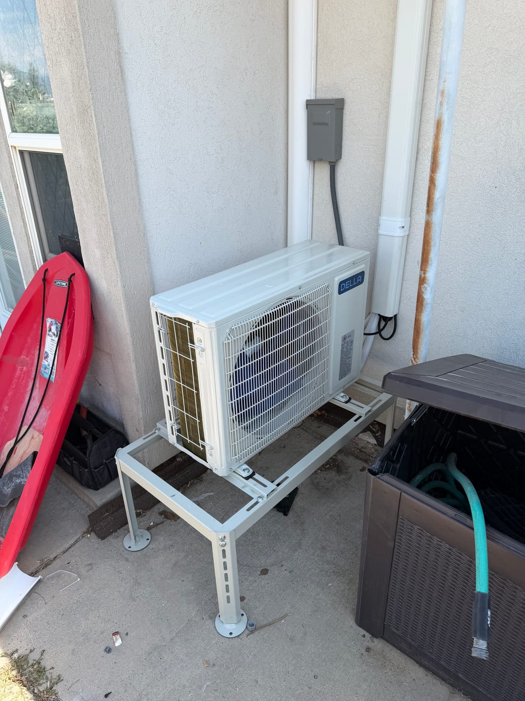 Customer photo review of DELLA Serena Series 18000 BTU 22 SEER2 Mini-Split Heat Pump AC - Up to 1000 Sq.Ft.
