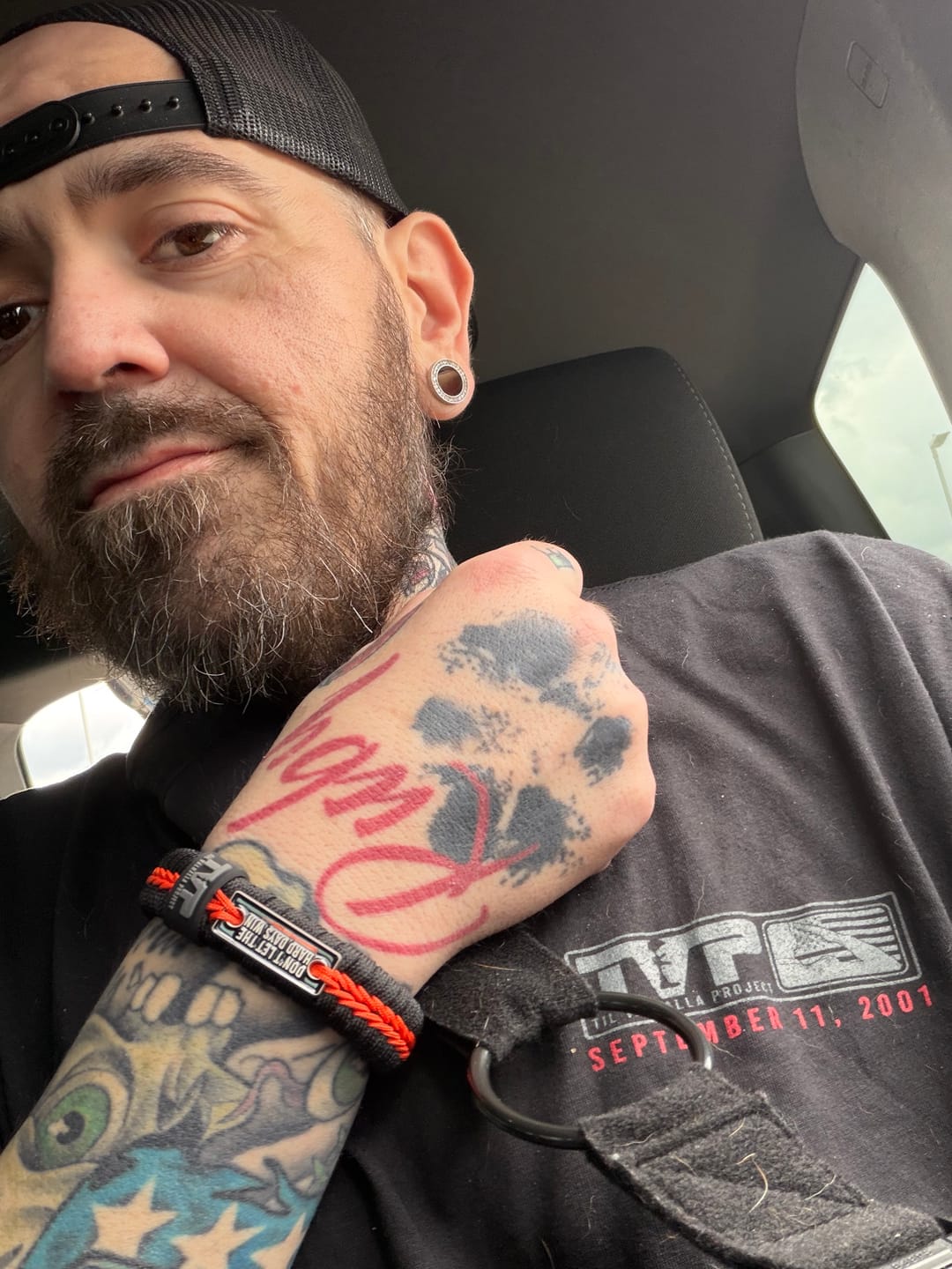 Customer photo review of Hard Days - Paracord Bracelet