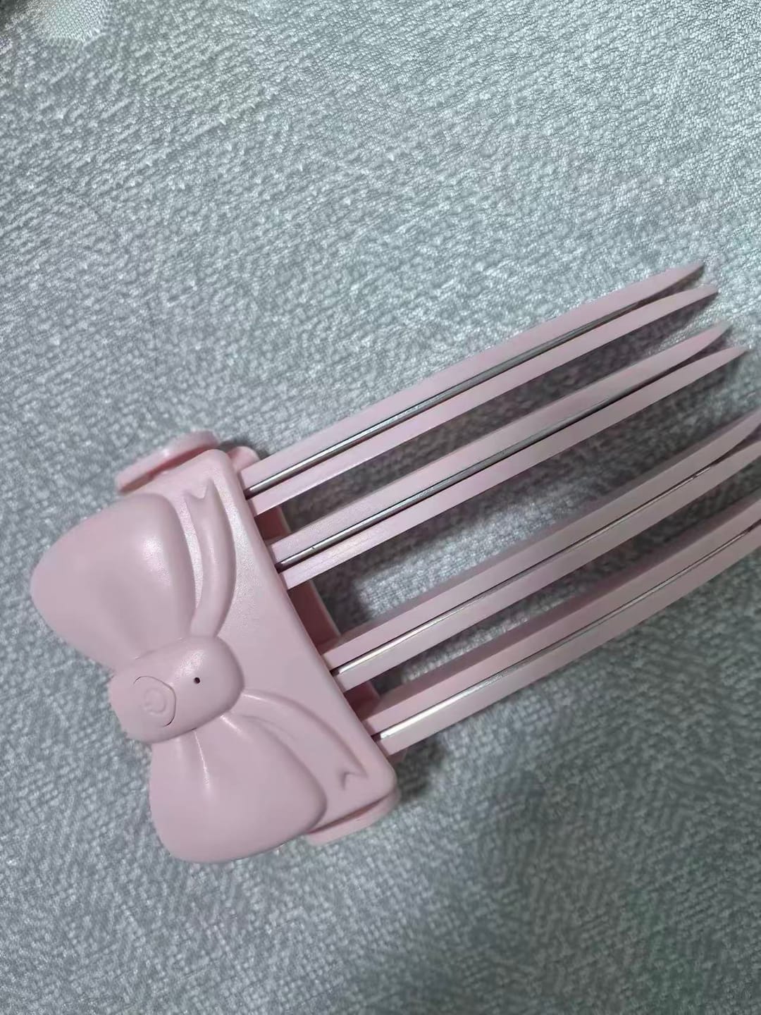 Customer photo review of Revimus Heated Root Volumizer Clip