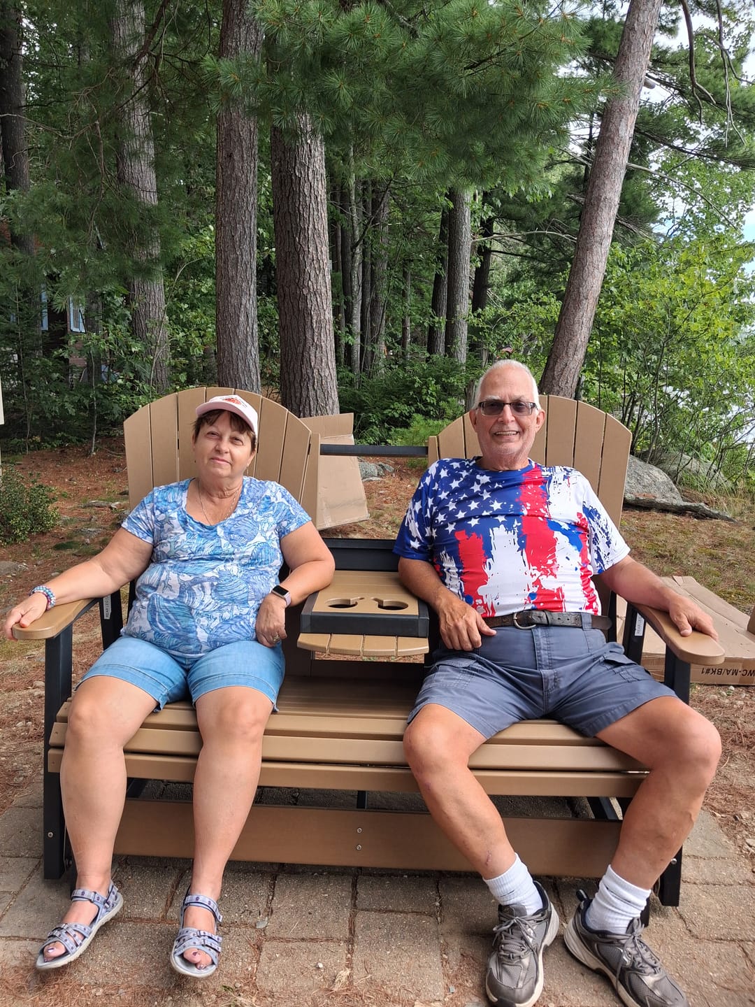 Customer photo review of Classic Adirondack 5'ft Glider Console with Cupholders