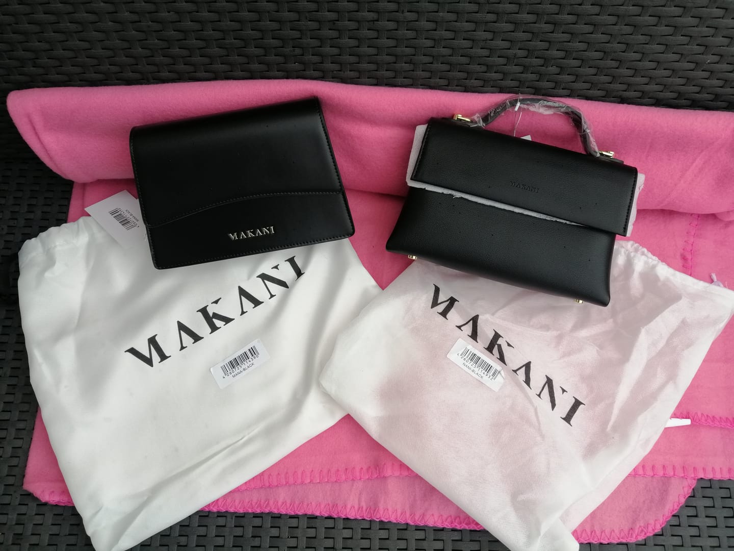 Customer photo review of NANI - BLACK