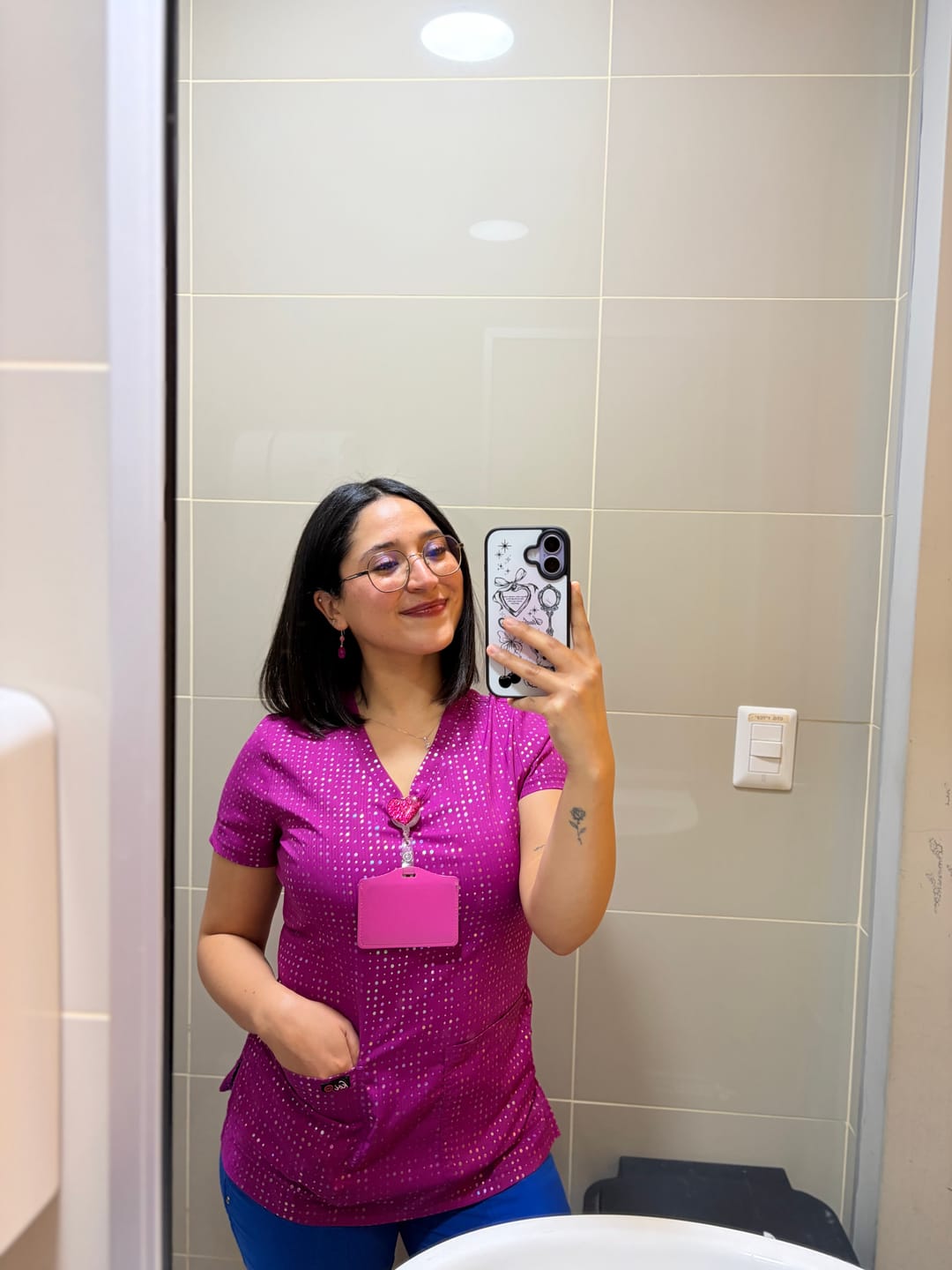 Customer photo review of Koi 1082PR Top Clínico Mujer Estampado Rosado IAP