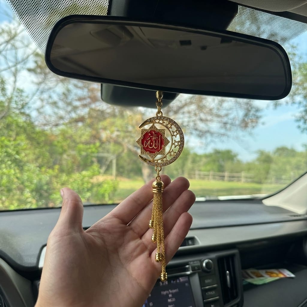 Customer photo review of HilalHaven Crescent Order Allah Calligraphy Enamel Car Pendant