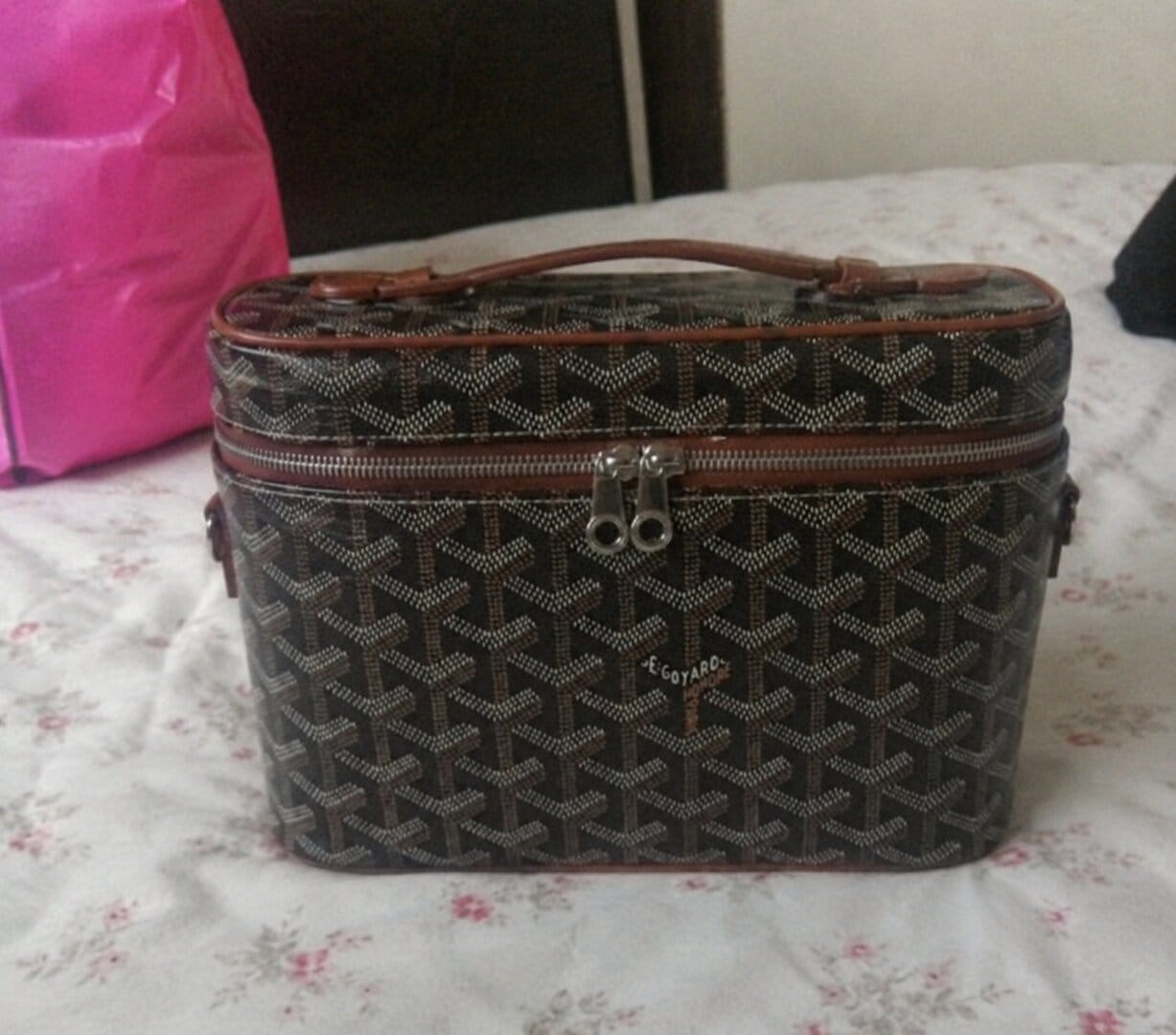 Customer photo review of Elegant Vanity Crossbody