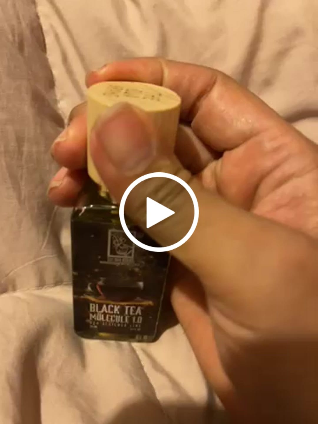 Customer video review of Black Tea Molecule 1.0