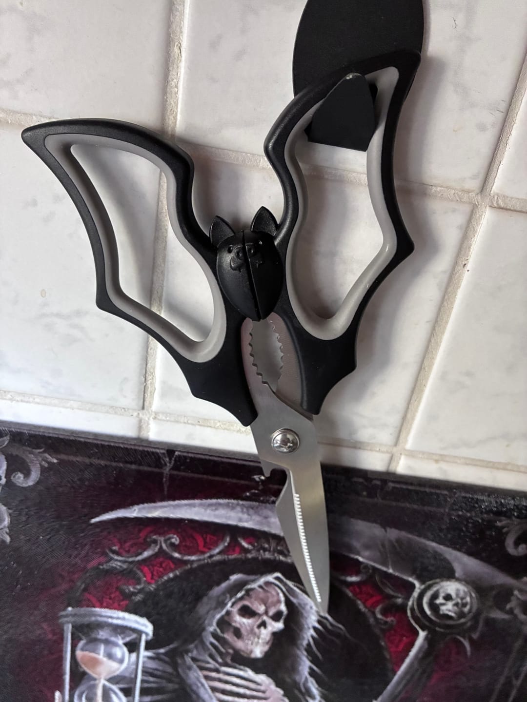 Customer photo review of Fledermaus Küchenschere mit Flaschenöffner – Elizabat