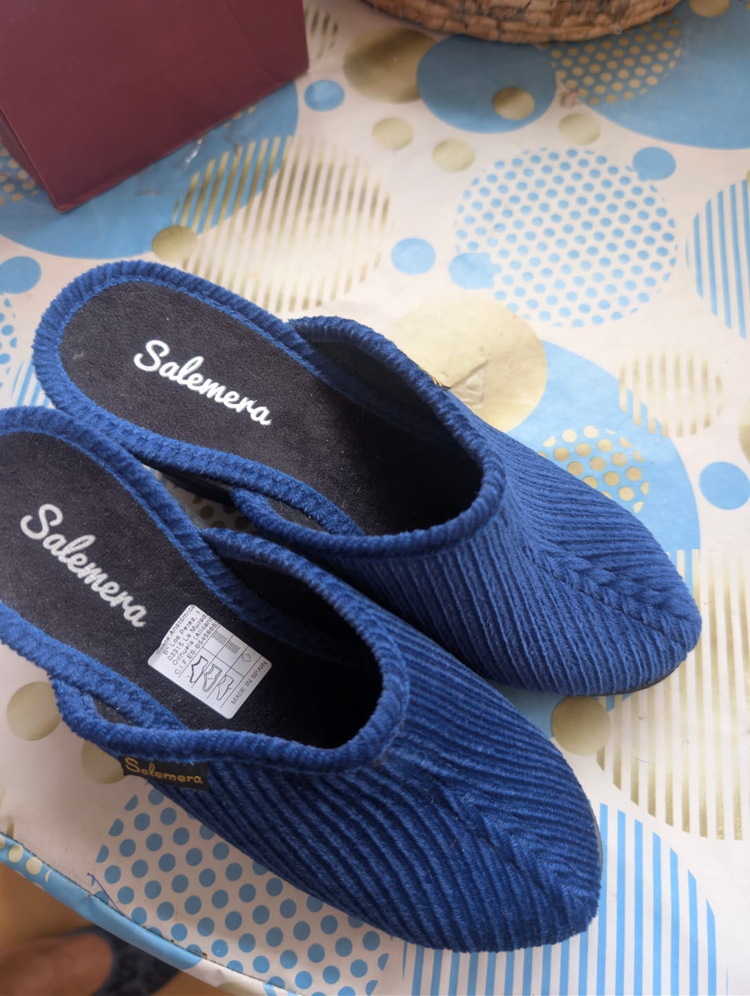 Customer photo review of Zueco alto de pana Salemera