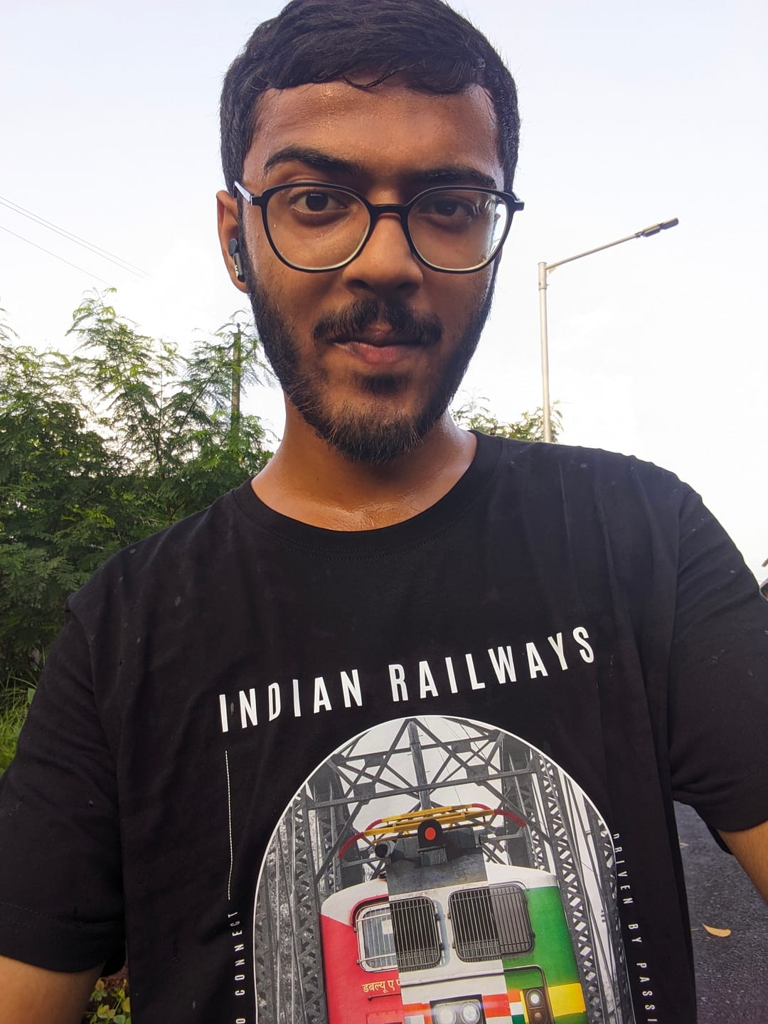 Customer photo review of My Love For India Runs On Tracks Cotton T-shirt
