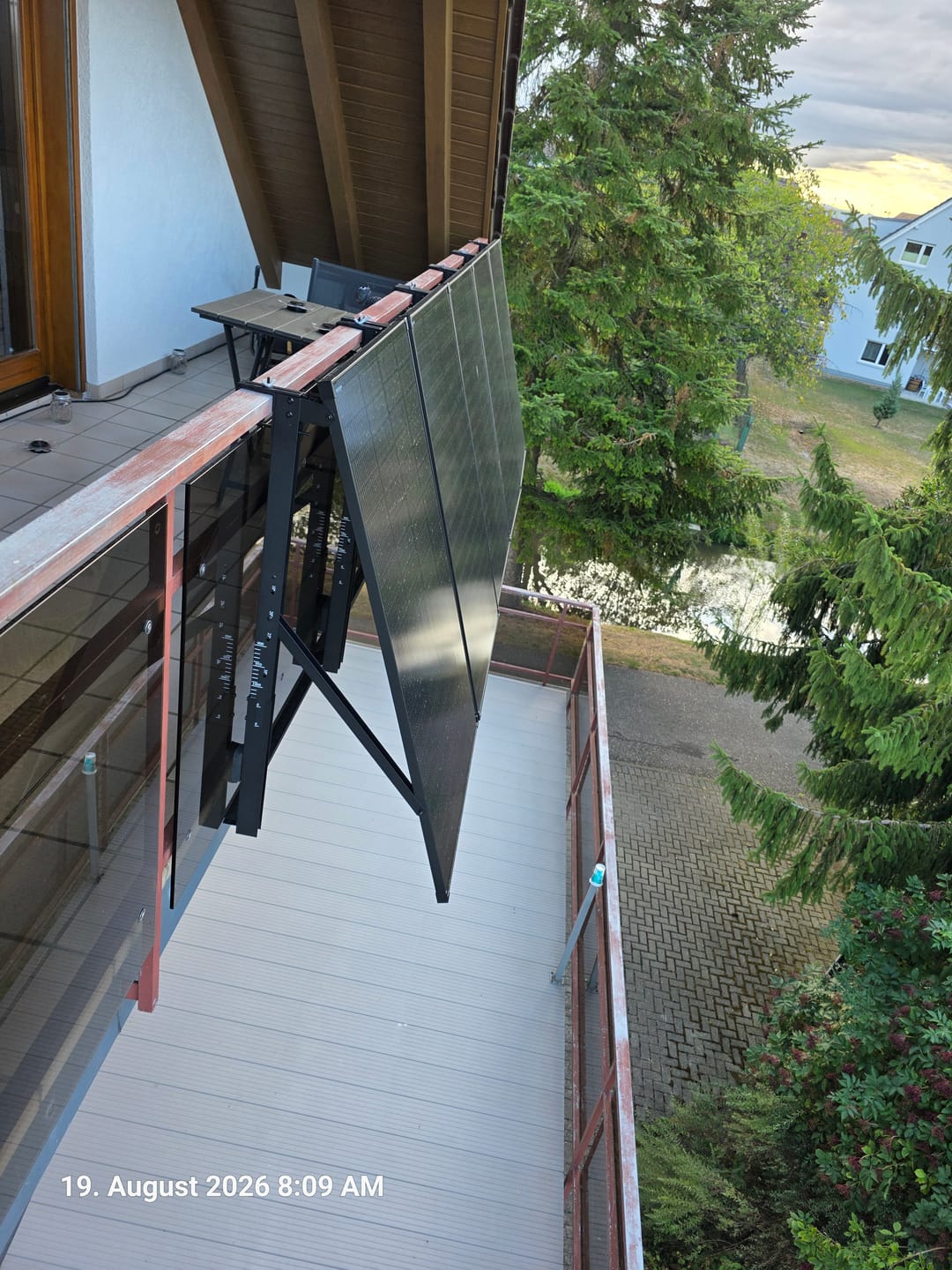 Customer photo review of Ray Geländer / Schild Balkon Halterung Winkel einstellbar