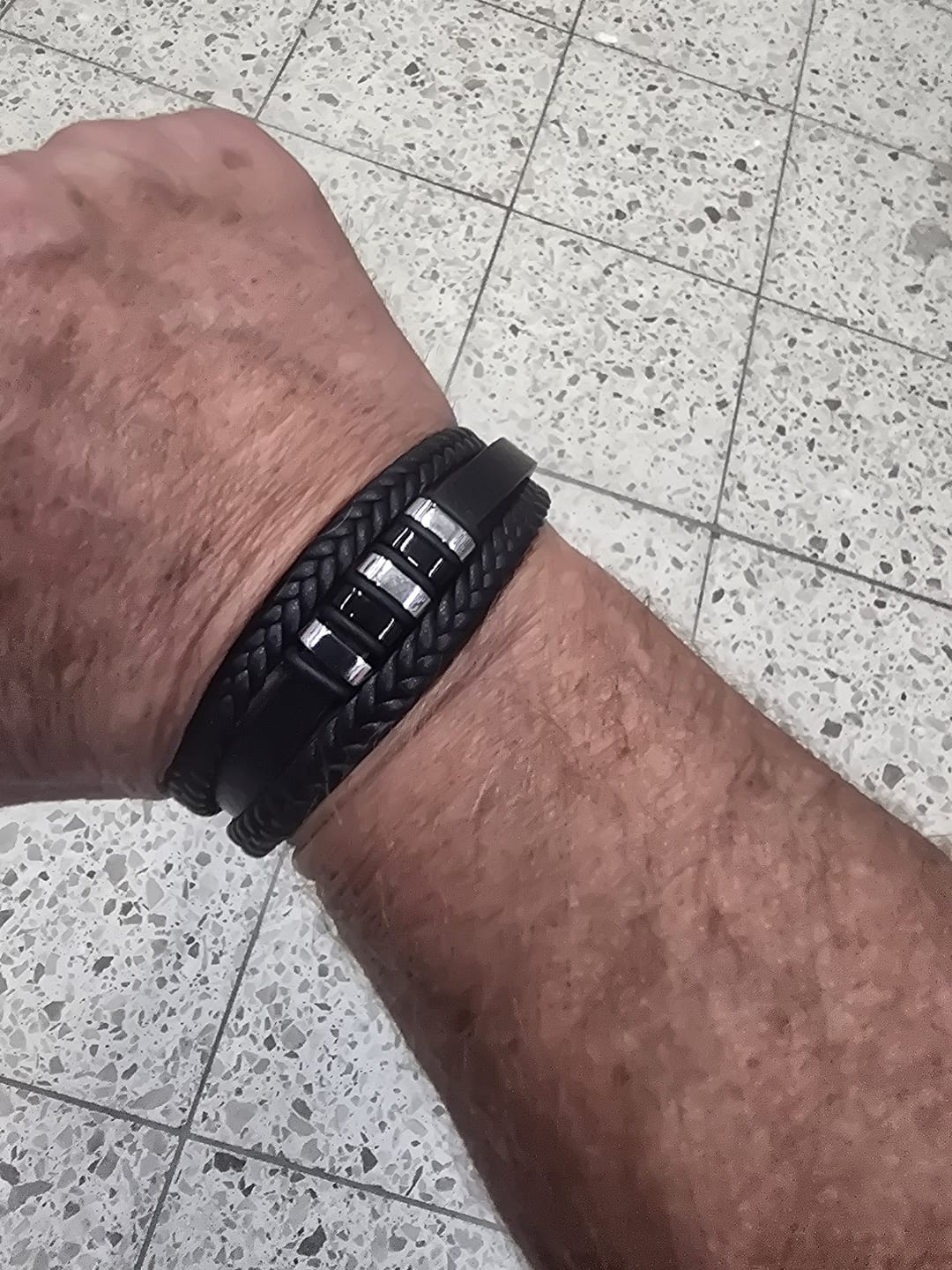 Customer photo review of Lederarmband "Glory"